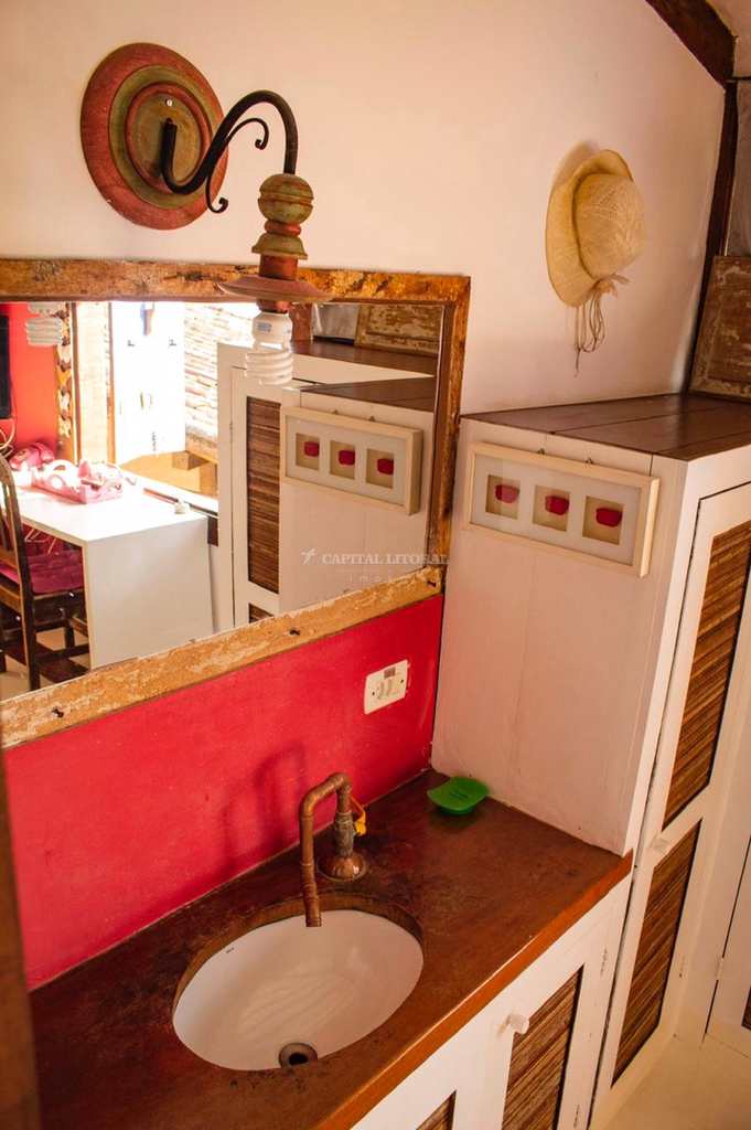 Casa em Ilhabela, no bairro Feiticeira