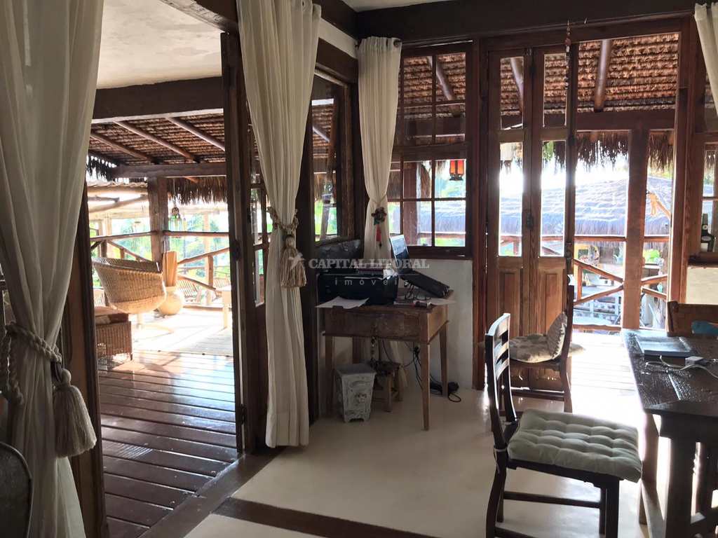 Casa em Ilhabela, no bairro Feiticeira