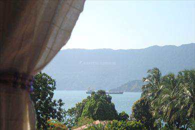 Casa em Ilhabela, no bairro Feiticeira