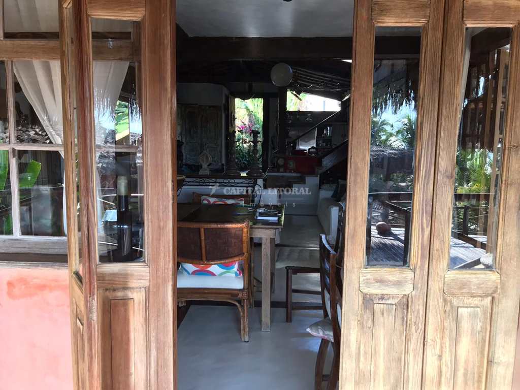 Casa em Ilhabela, no bairro Feiticeira