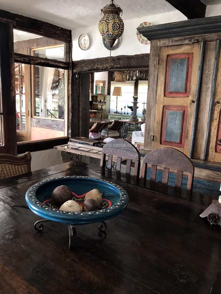 Casa em Ilhabela, no bairro Feiticeira