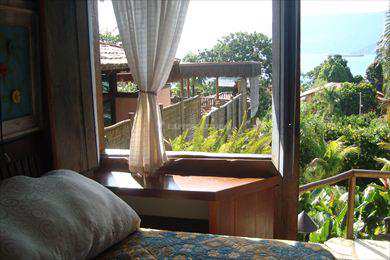 Casa em Ilhabela, no bairro Feiticeira