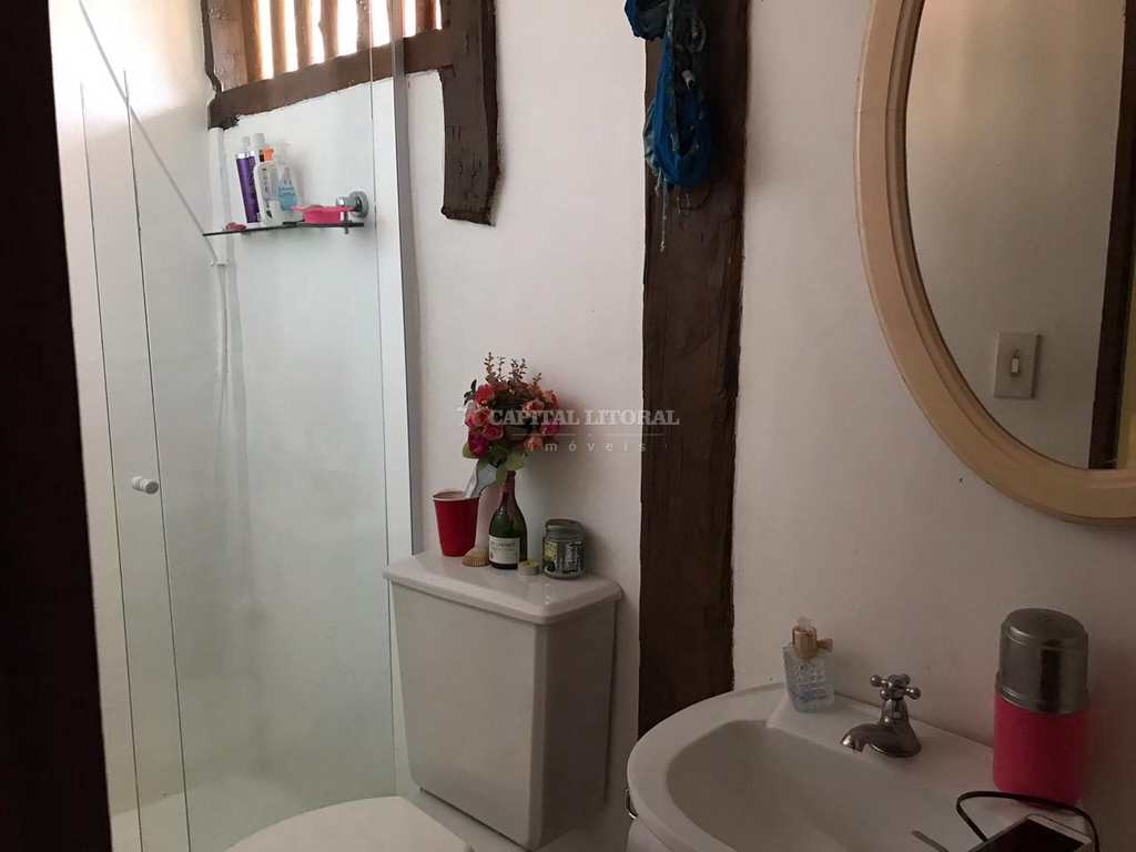 Casa em Ilhabela, no bairro Feiticeira