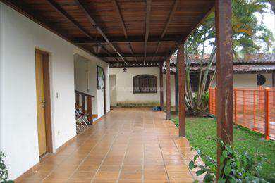 Casa em Ilhabela, no bairro Perequê