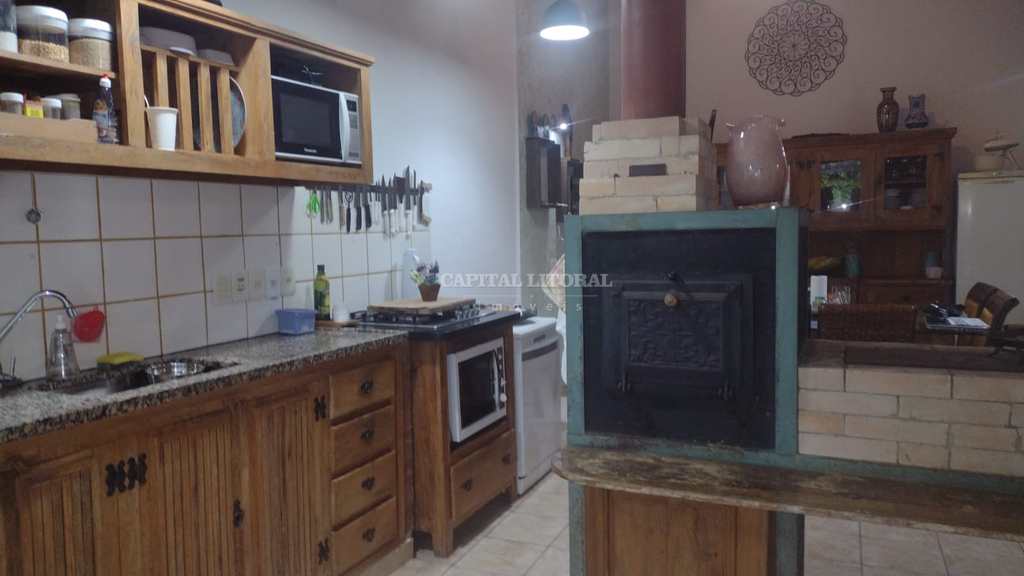 Casa em Ilhabela, no bairro Perequê
