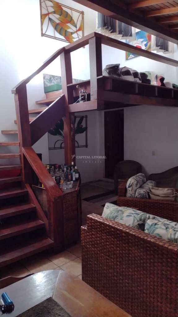Casa em Ilhabela, no bairro Perequê