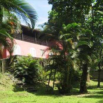 Casa em Ilhabela, bairro Itaguassu