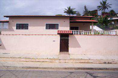Casa em Ilhabela, no bairro Itaquanduba