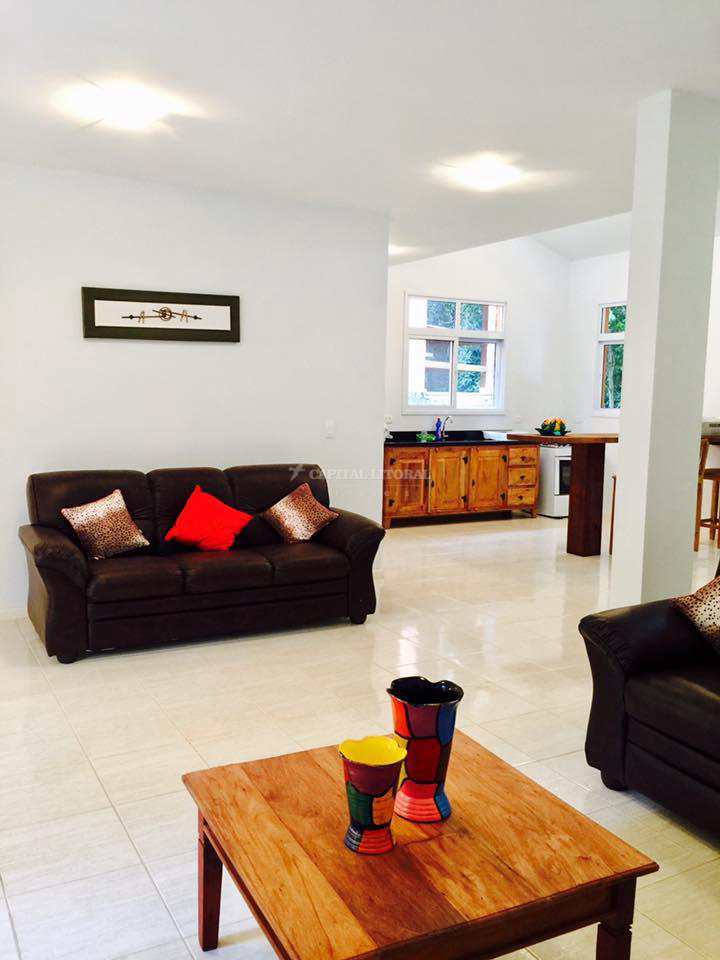 Casa em Ilhabela, no bairro São Pedro