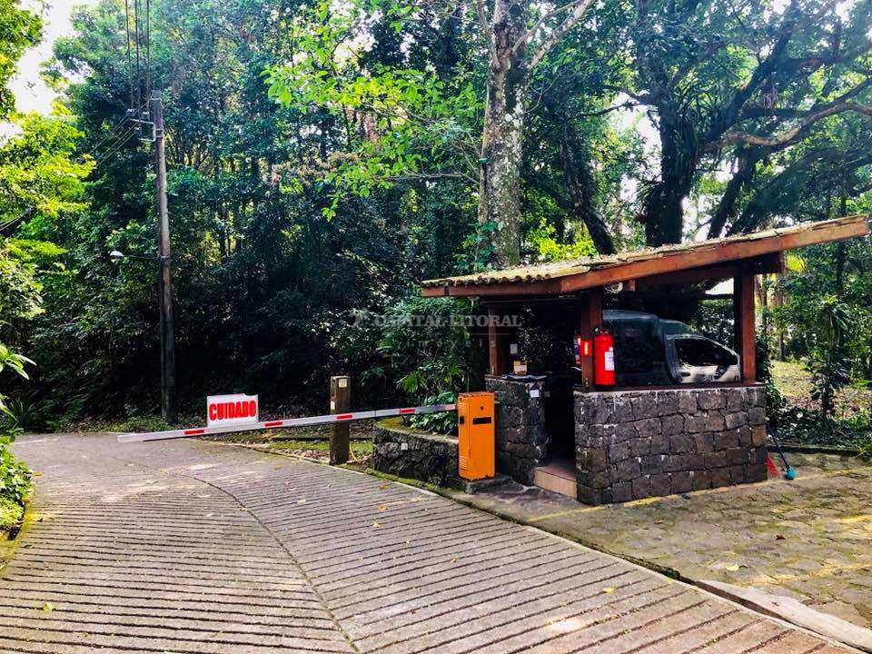 Casa em Ilhabela, no bairro São Pedro
