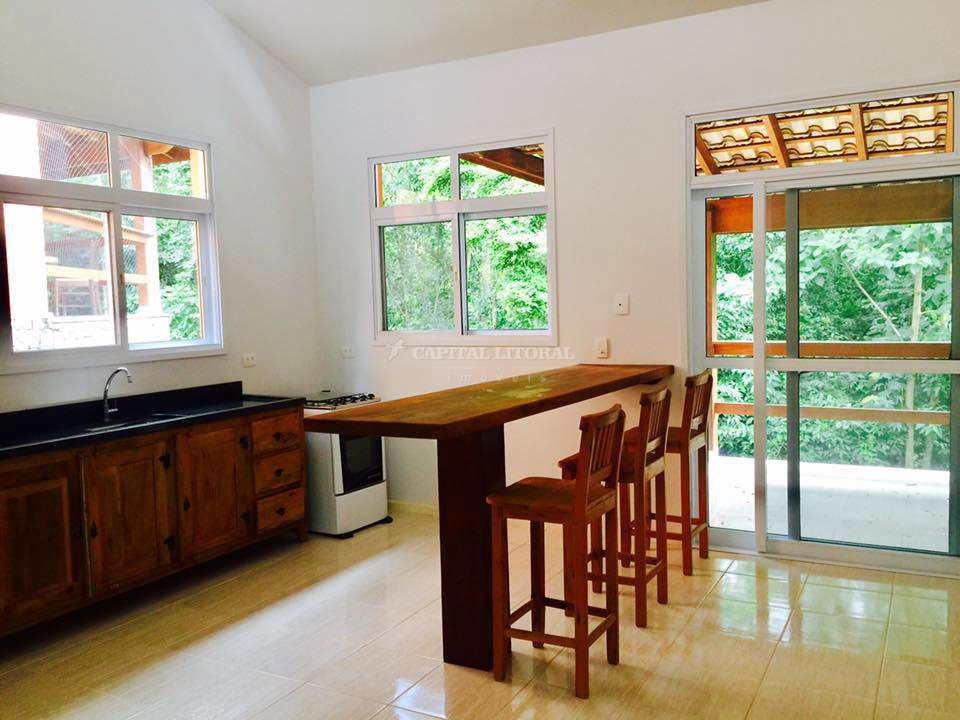 Casa em Ilhabela, no bairro São Pedro