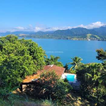 Terreno em Ilhabela, bairro Portinho