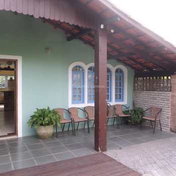 Casa em Ilhabela, bairro Água Branca