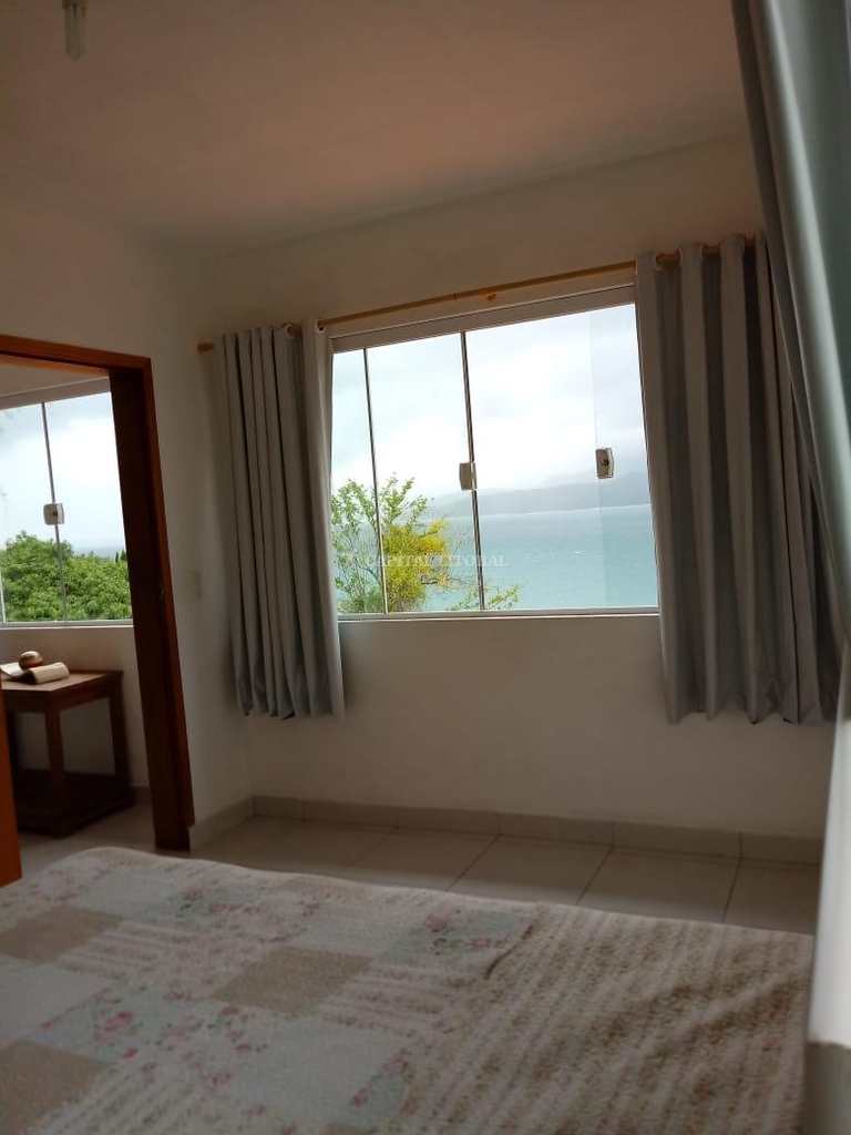 Casa em Ilhabela, no bairro Ilhote
