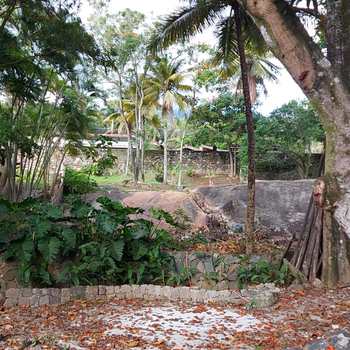 Terreno em Ilhabela, bairro Praia do Pinto