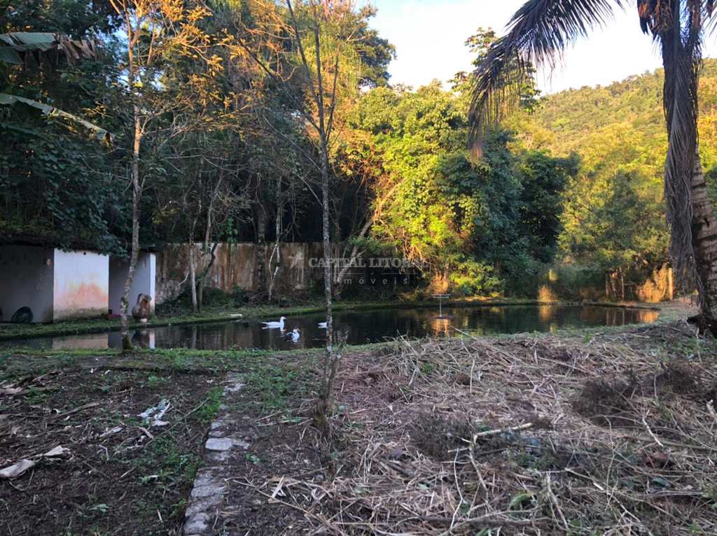 Casa em Ilhabela, no bairro Água Branca