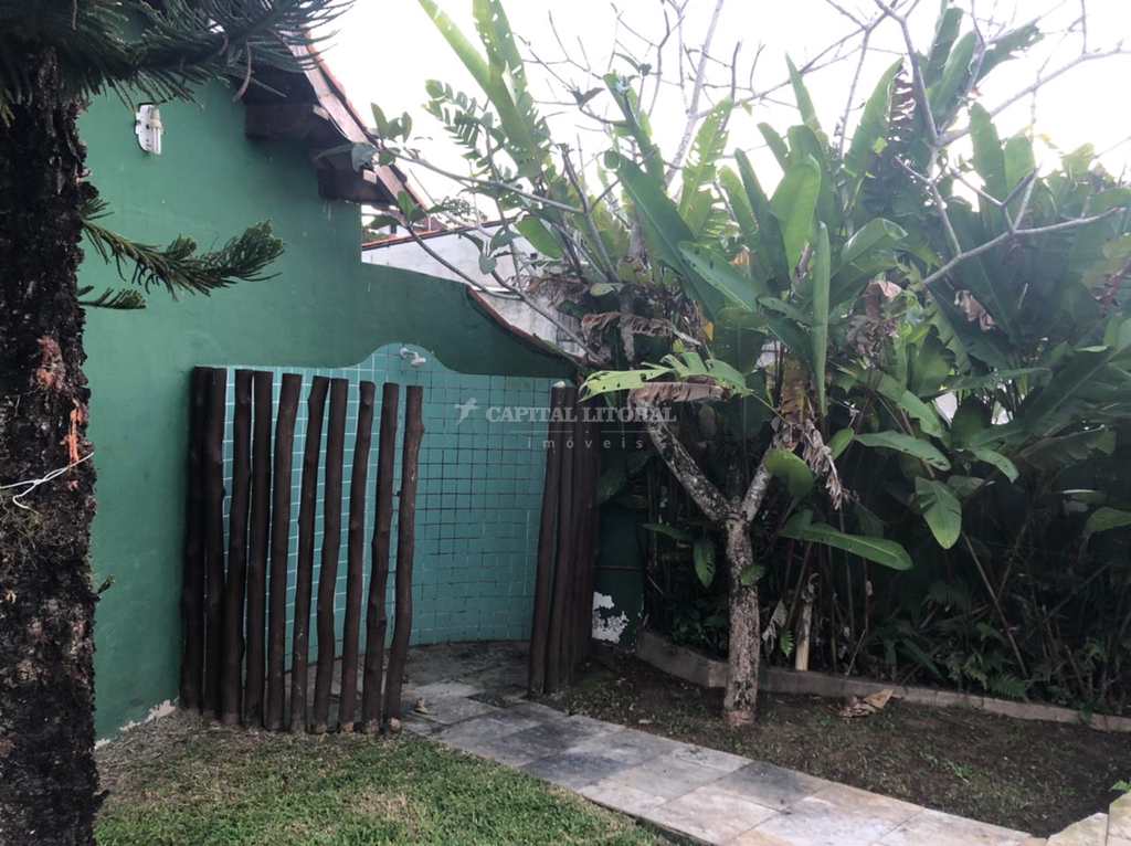 Casa em Ilhabela, no bairro Água Branca