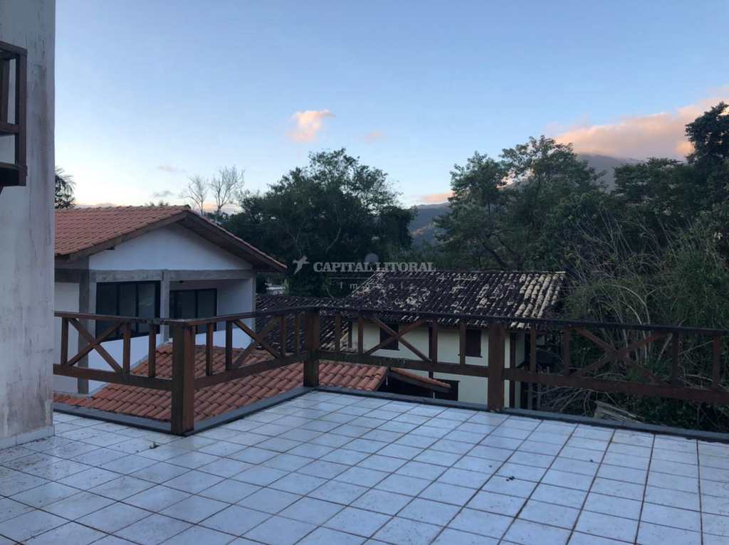 Casa em Ilhabela, no bairro Água Branca