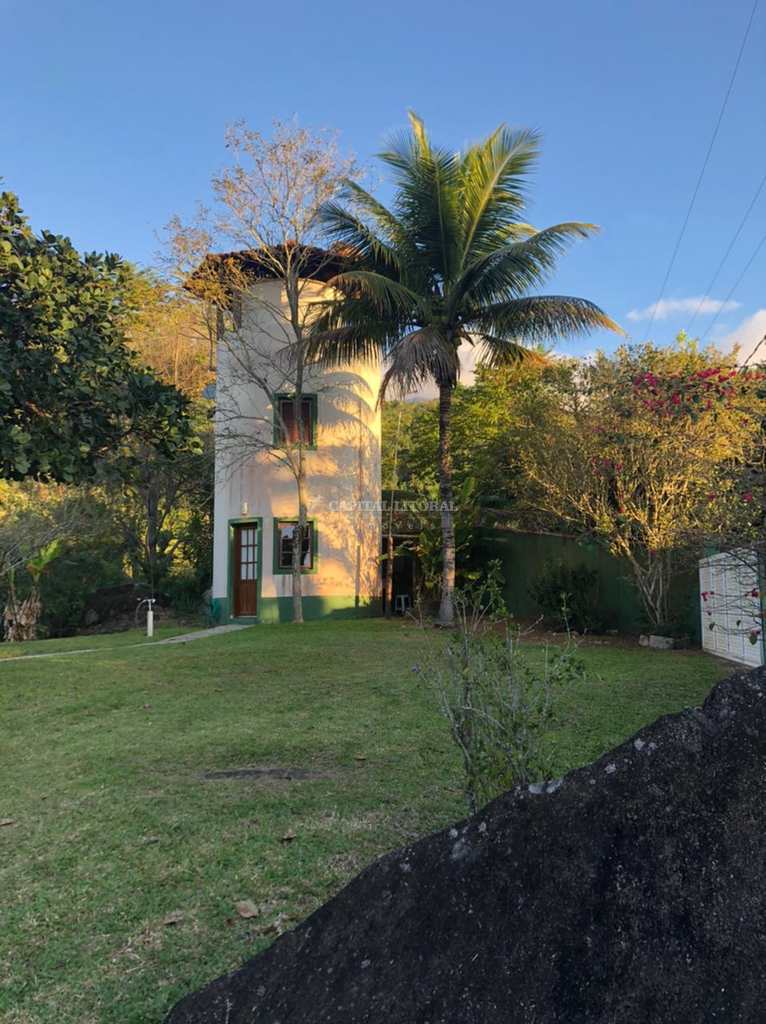 Casa em Ilhabela, no bairro Água Branca