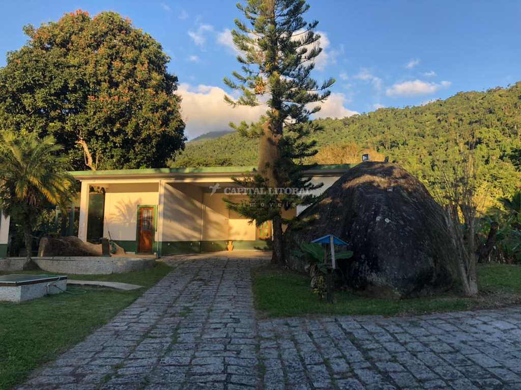 Casa em Ilhabela, no bairro Água Branca