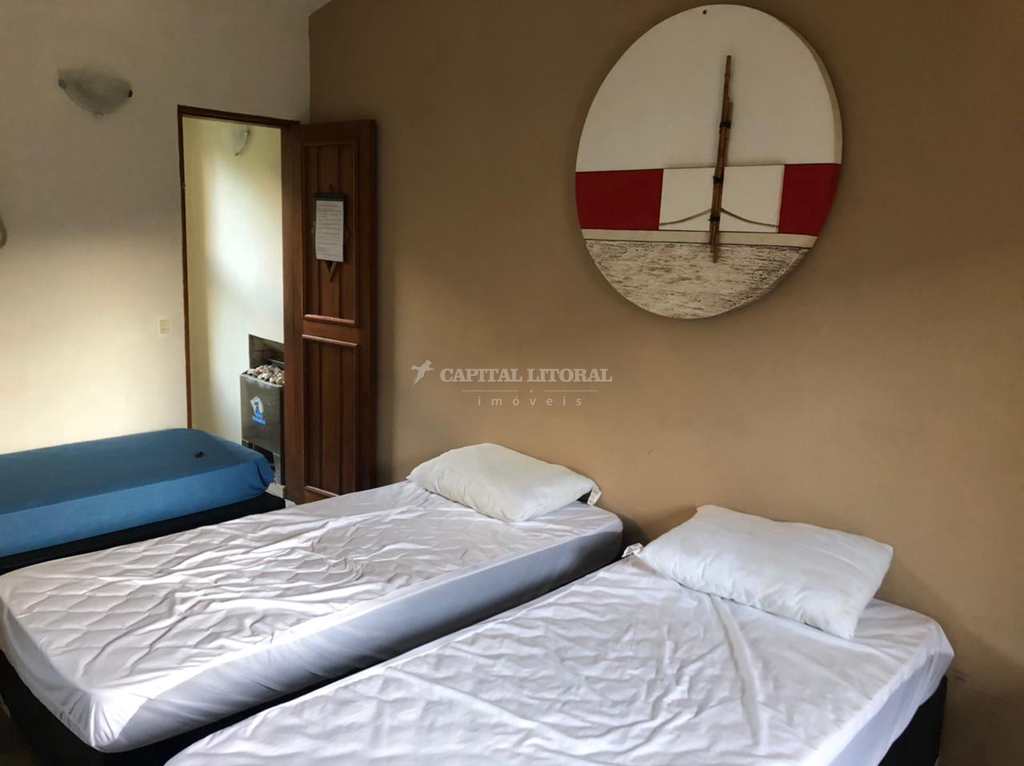 Casa em Ilhabela, no bairro Água Branca