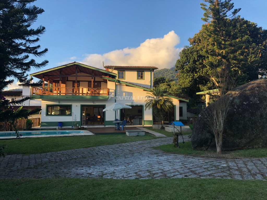 Casa em Ilhabela, no bairro Água Branca