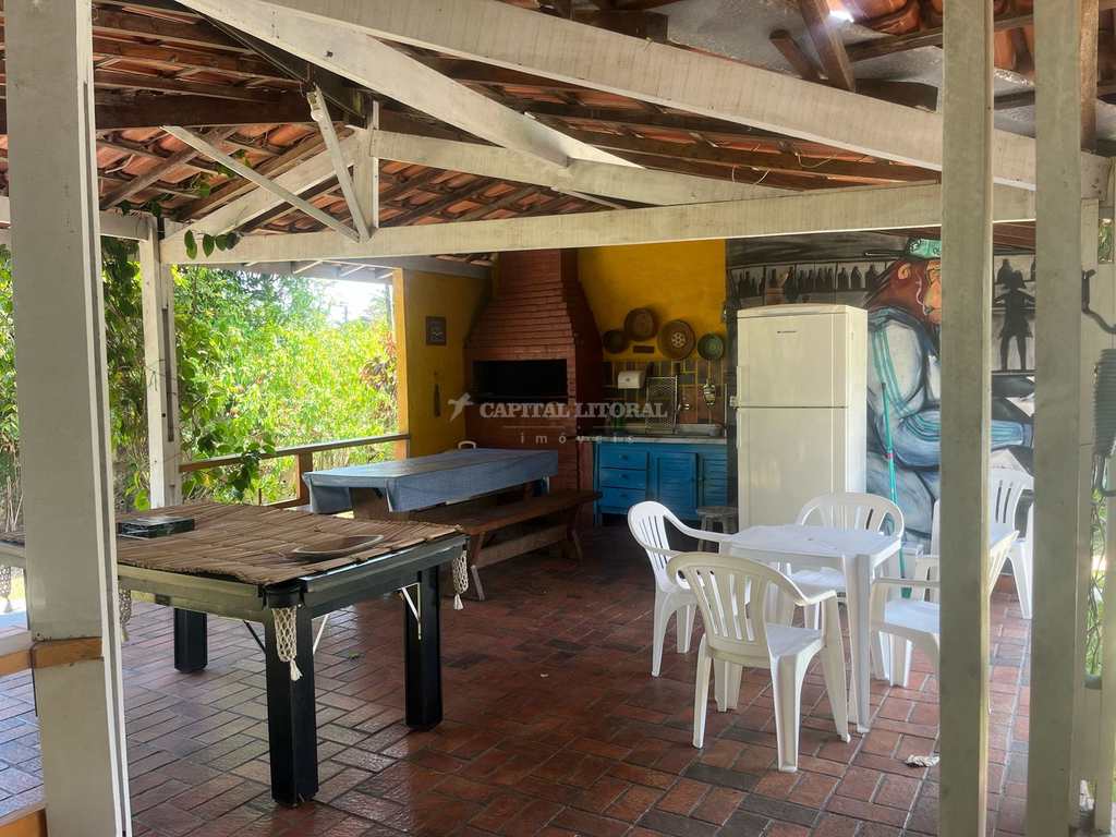 Casa em Ilhabela, no bairro Água Branca
