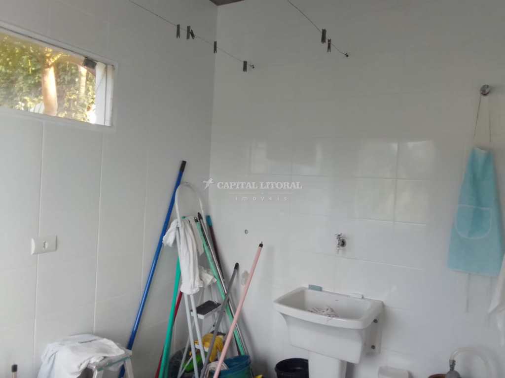 Casa em Ilhabela, no bairro Siriúba