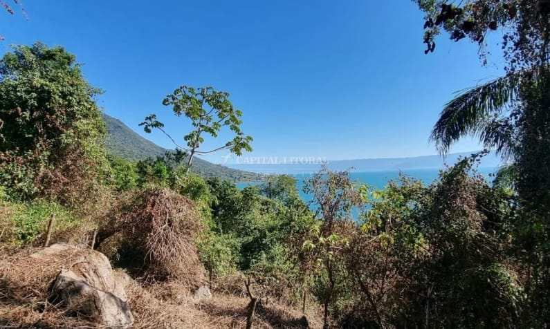 Terreno em Ilhabela, no bairro Furnas