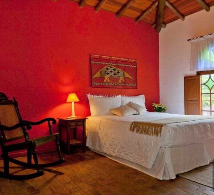 Casa em Ilhabela, no bairro Cocaia