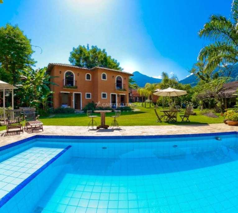Casa em Ilhabela, no bairro Cocaia