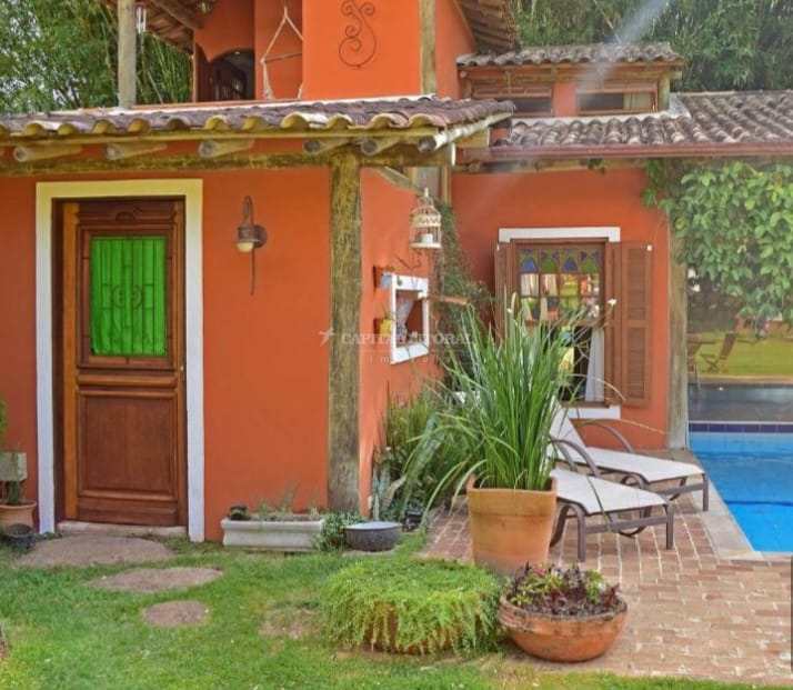 Casa em Ilhabela, no bairro Cocaia