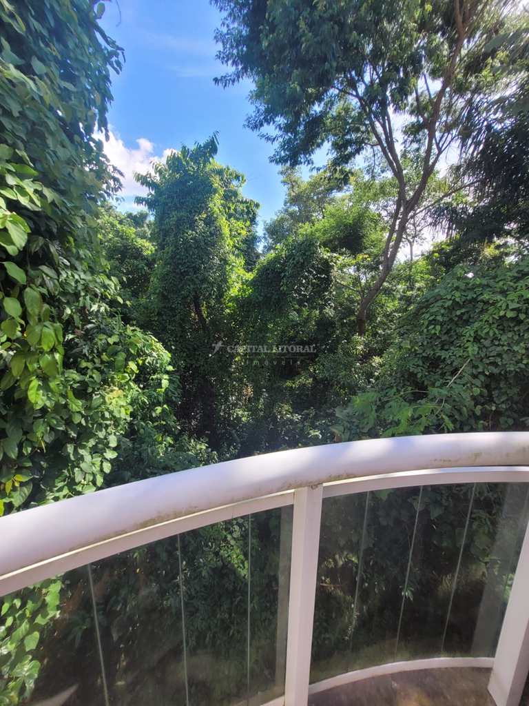 Casa em Ilhabela, no bairro Veloso