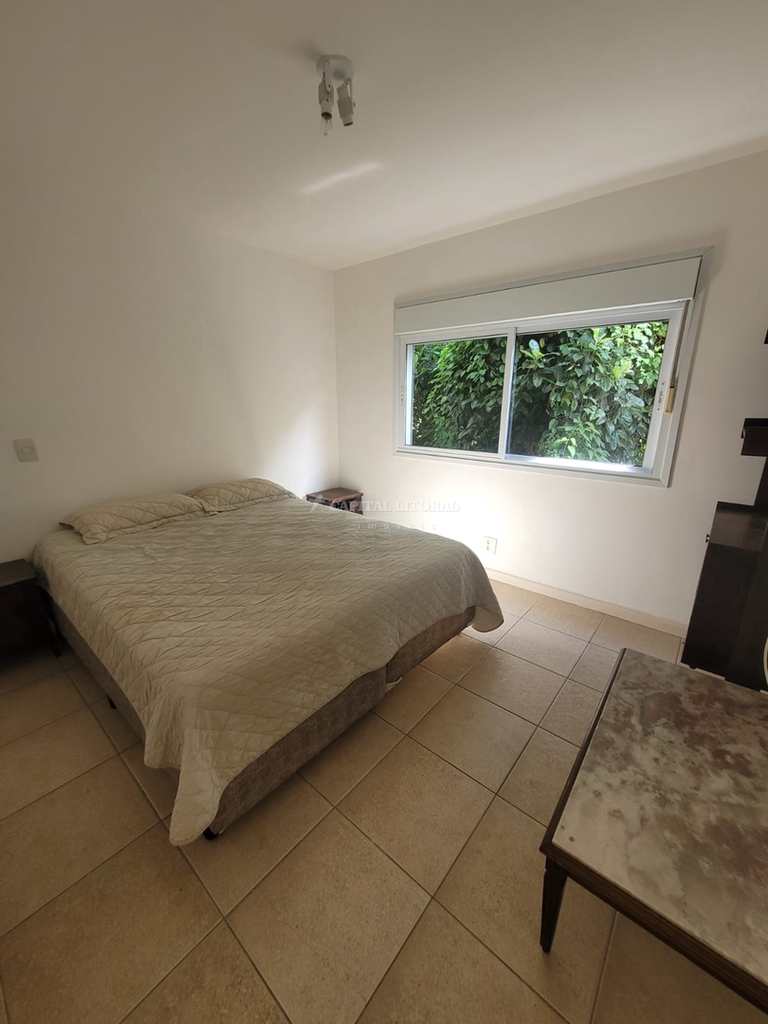 Casa em Ilhabela, no bairro Veloso