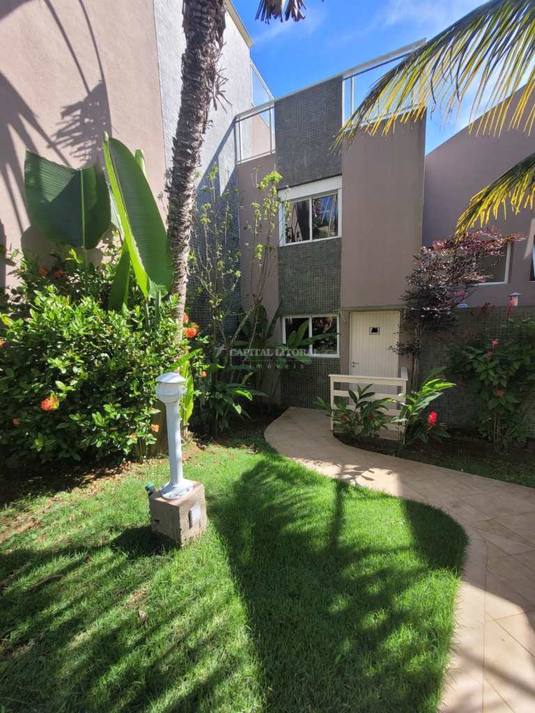 Casa em Ilhabela, no bairro Veloso