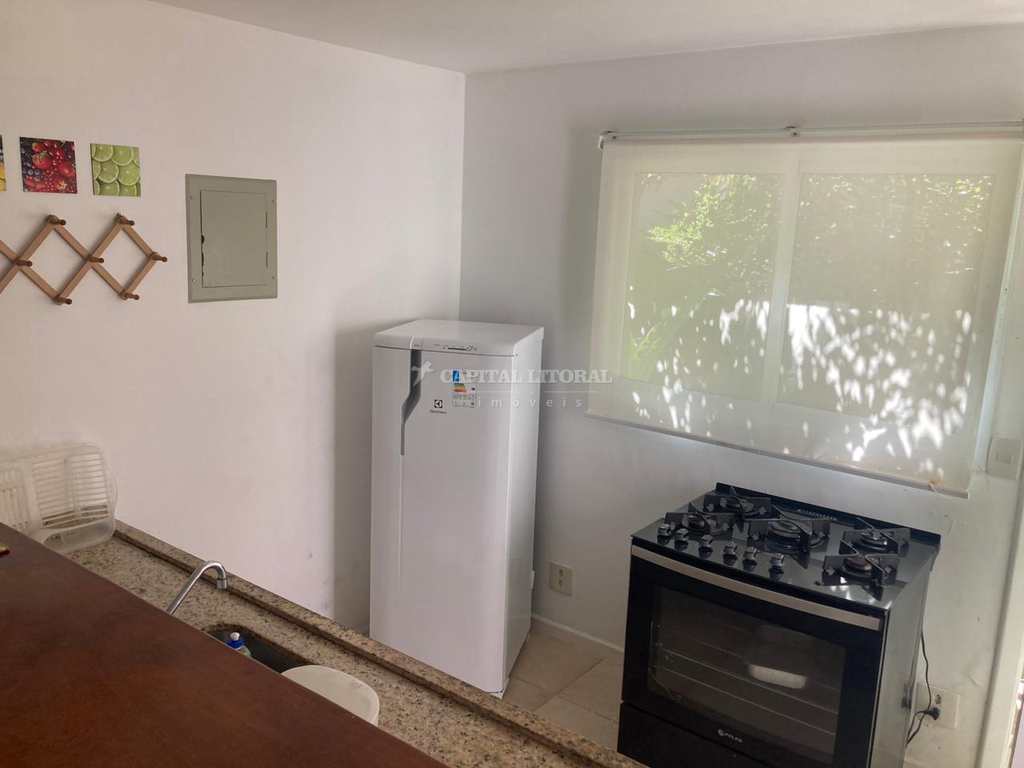 Casa em Ilhabela, no bairro Praia do Veloso