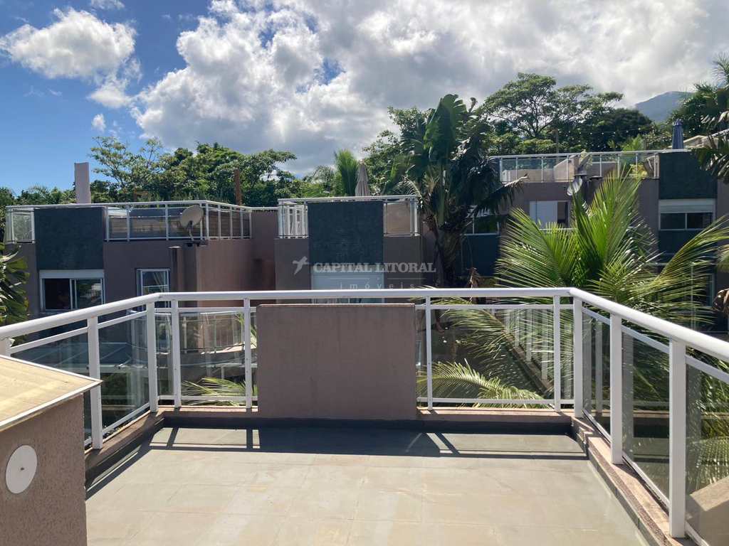 Casa em Ilhabela, no bairro Praia do Veloso