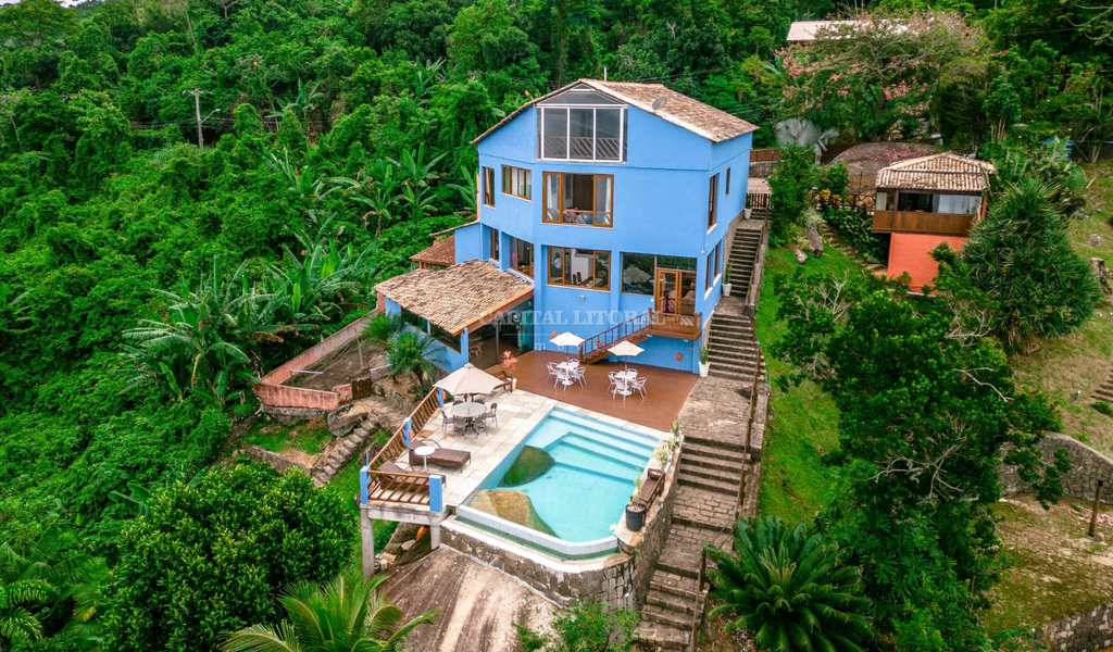 Casa em Ilhabela, bairro Borrifos