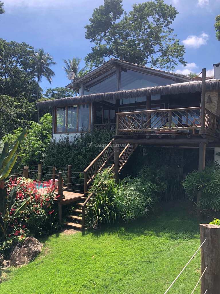 Casa em Ilhabela, no bairro Borrifos