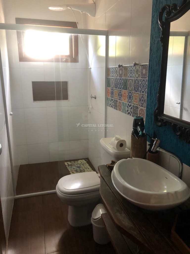 Casa em Ilhabela, no bairro Borrifos