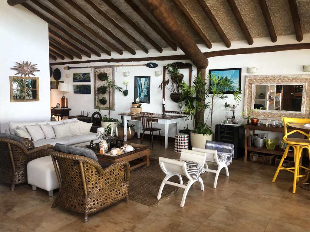 Casa em Ilhabela, no bairro Borrifos
