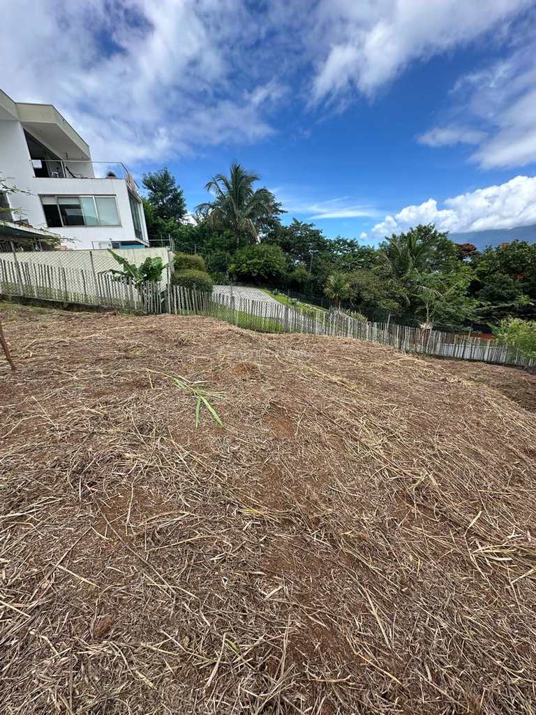 Terreno em Ilhabela, no bairro Siriúba