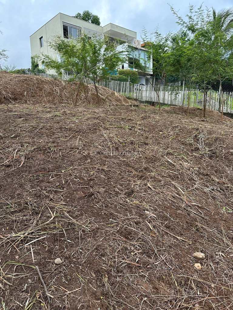 Terreno em Ilhabela, no bairro Siriúba