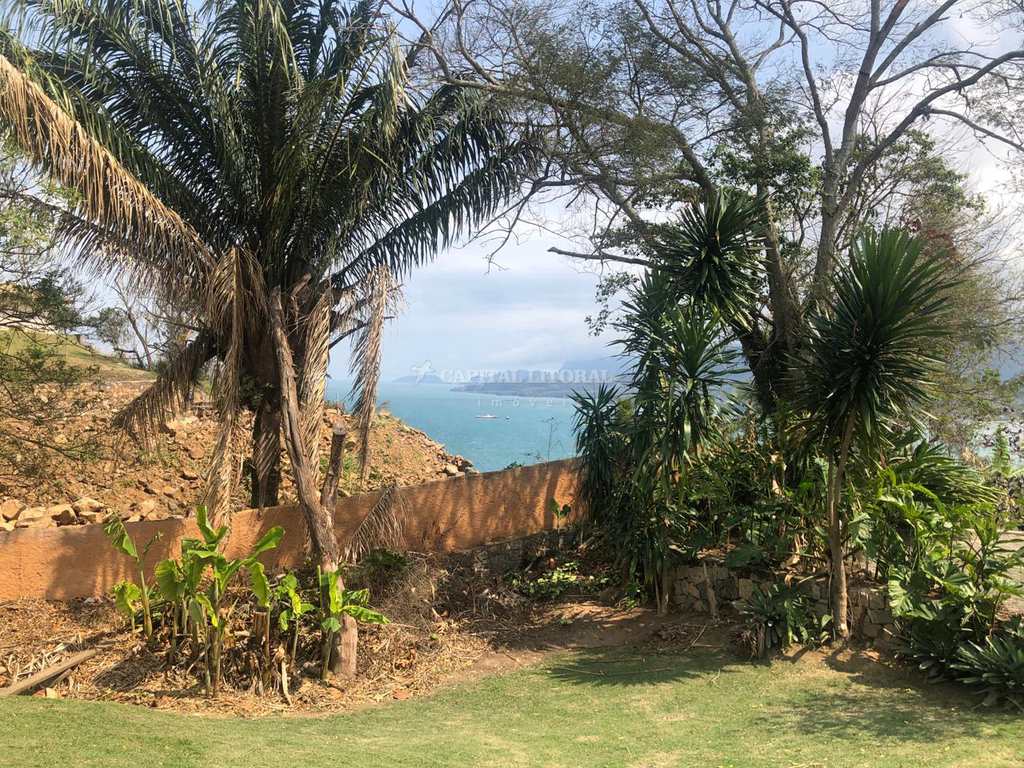 Terreno em Ilhabela, no bairro Piúva