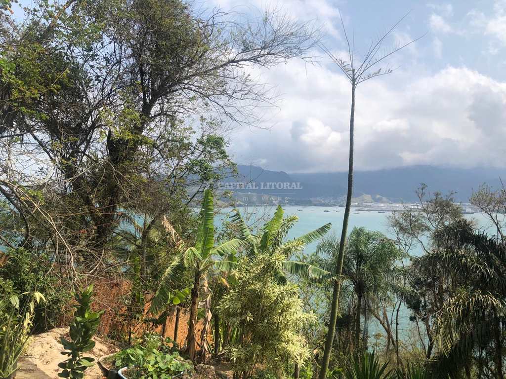 Terreno em Ilhabela, no bairro Piúva