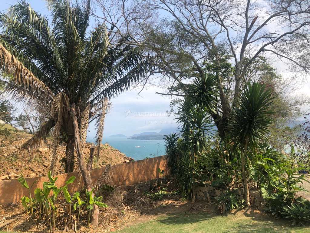 Terreno em Ilhabela, no bairro Piúva