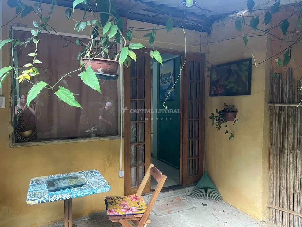 Casa em Ilhabela, no bairro Cocaia