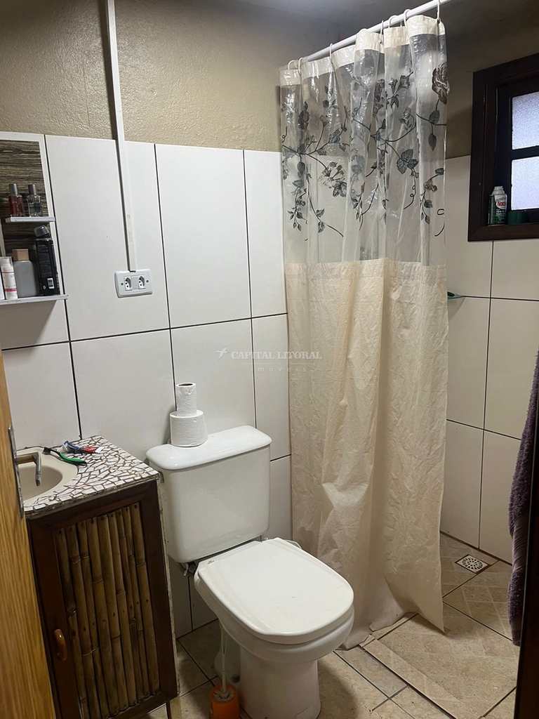 Casa em Ilhabela, no bairro Cocaia