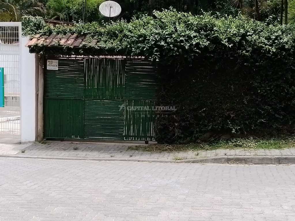 Casa em Ilhabela, no bairro Cocaia