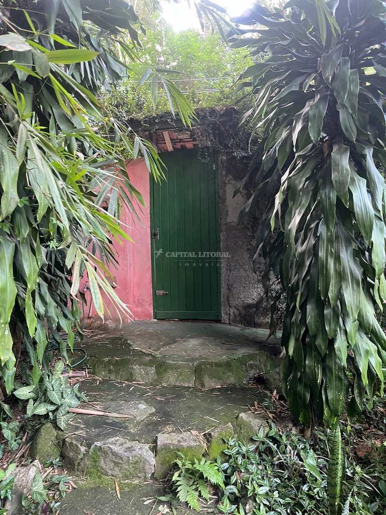 Casa em Ilhabela, no bairro Cocaia